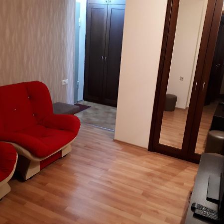 Apartment Archil Batoemi Buitenkant foto