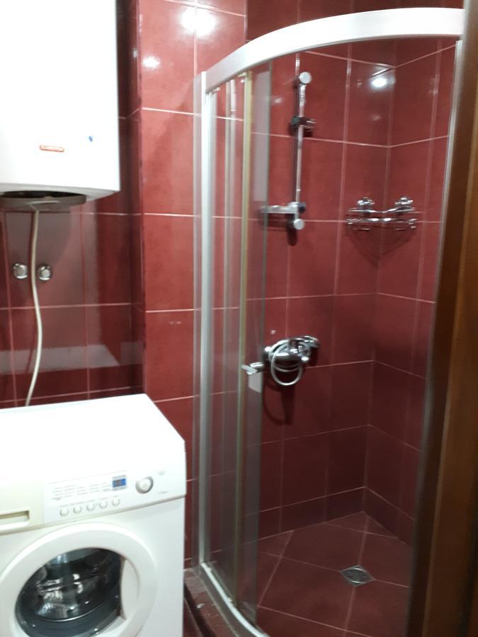 Apartment Archil Batoemi Buitenkant foto