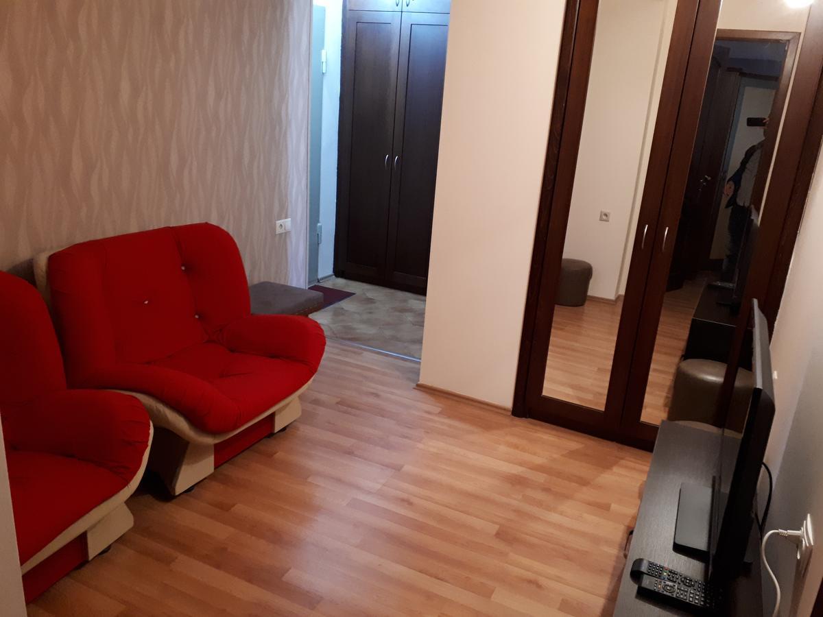 Apartment Archil Batoemi Buitenkant foto